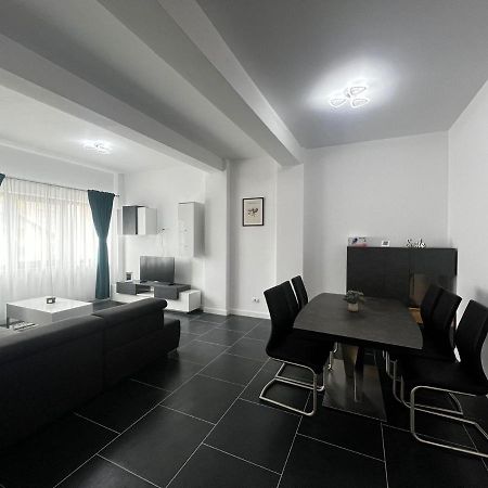 Marvellous Aparthotel With Master Apartments Szucsáva Kültér fotó