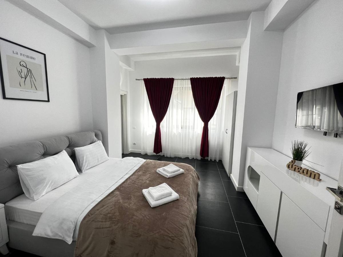 Marvellous Aparthotel With Master Apartments Szucsáva Kültér fotó