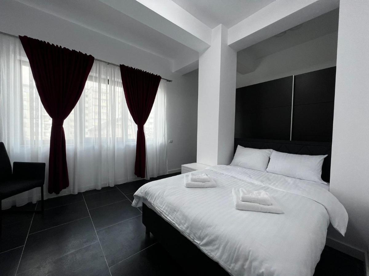 Marvellous Aparthotel With Master Apartments Szucsáva Kültér fotó