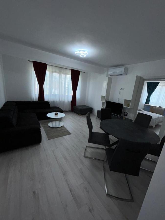 Marvellous Aparthotel With Master Apartments Szucsáva Kültér fotó